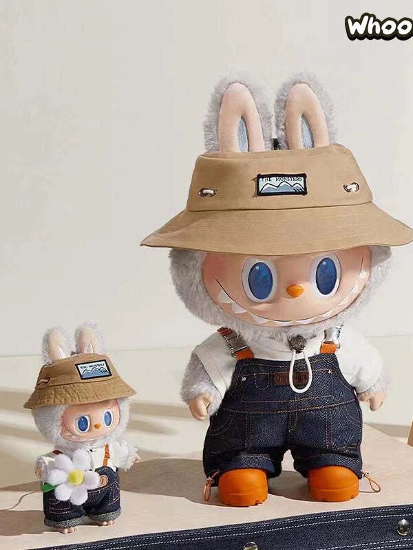 THE MONSTERS Fall In Wild Series Pendant & Vinyl Plush Doll