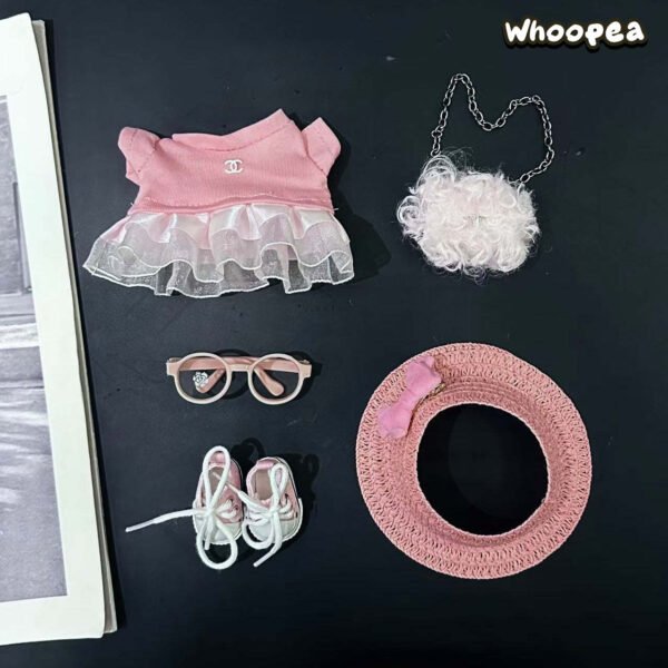 b910fb07cf5b178f586459b114dbffb3.jpg POP MART LABUBU The Monsters Plush Doll Replacing Clothes Set, Labubu Outfit