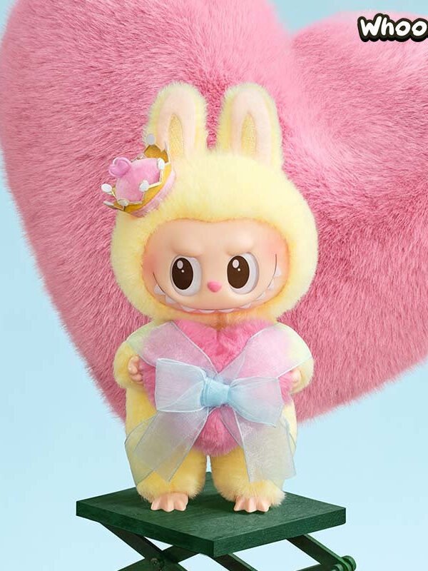 The Monsters Labubu Let's Checkmate Series The Queen Vinyl Plush Hanging Card